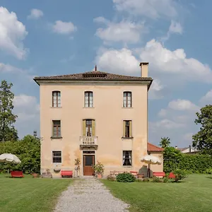 fiorivigne-di-cecilia-marcon.hotelinveneto.com/